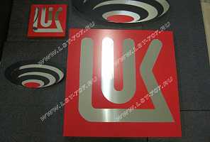 Объемные металлические логотипы из нержавеющей стали для компании «Лукойл» с применением порошковой окраски.